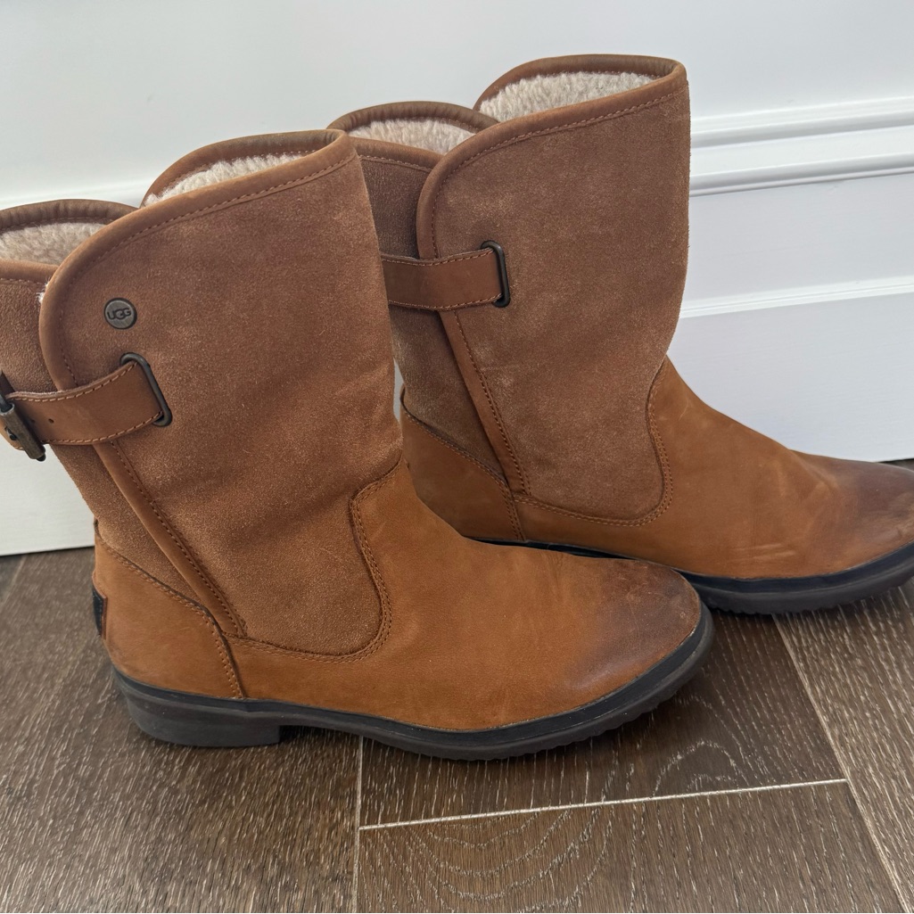Ugg Camel Suede Waterproof Boots Women’s Boots Size 7 Euc